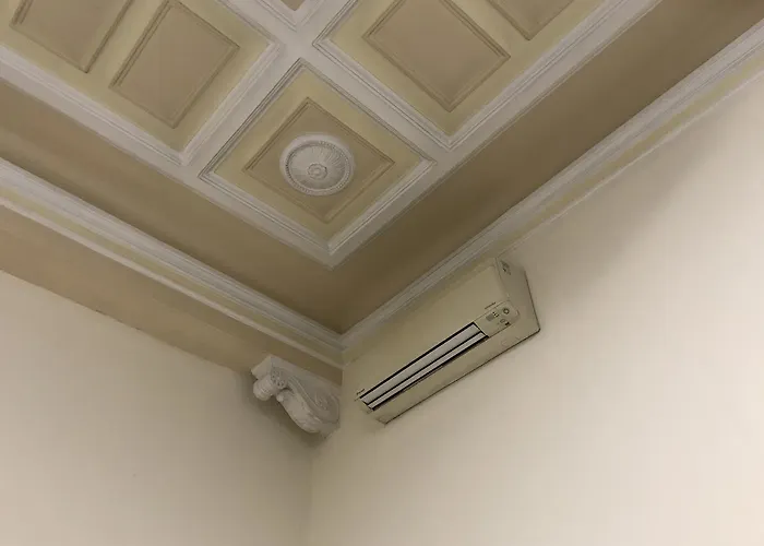 Paris Hotel