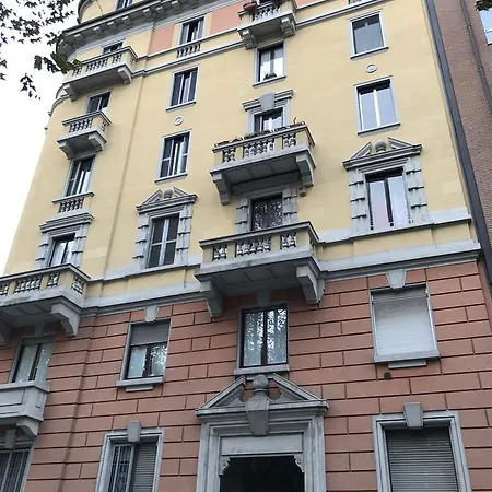 Paris Szálloda Milánó