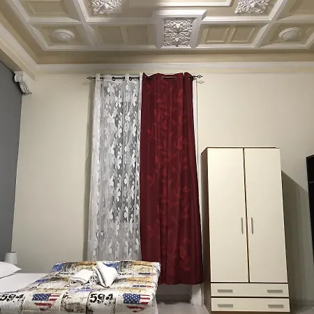 Hotel Paris 2*
